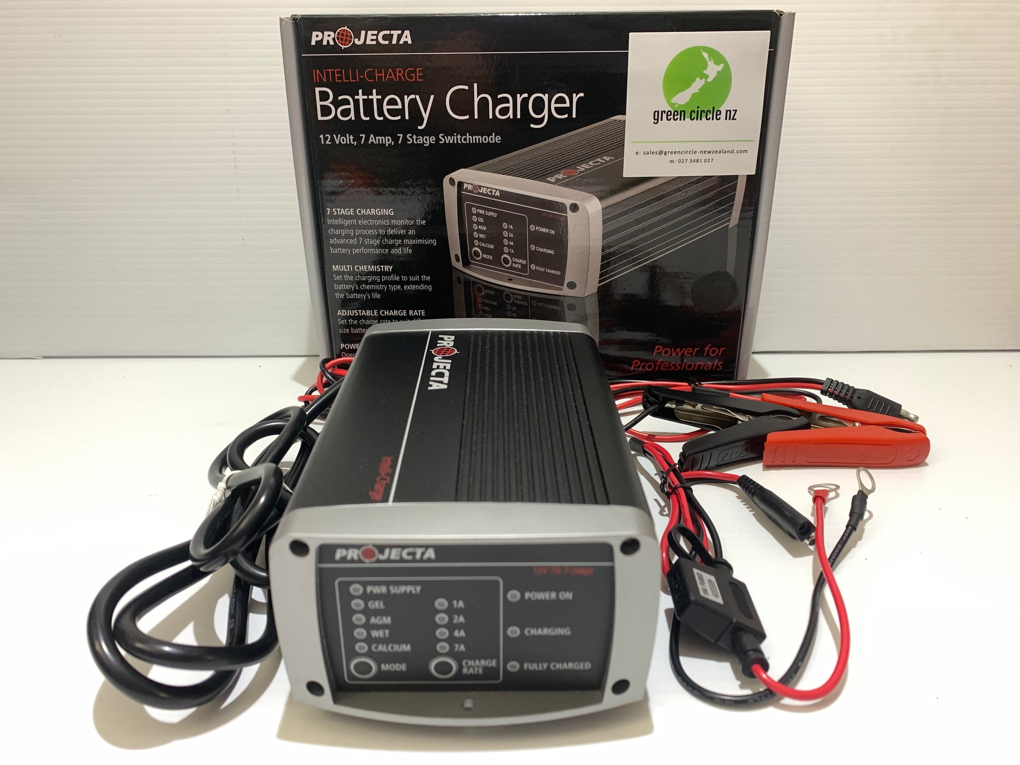 projecta 12 volt battery charger