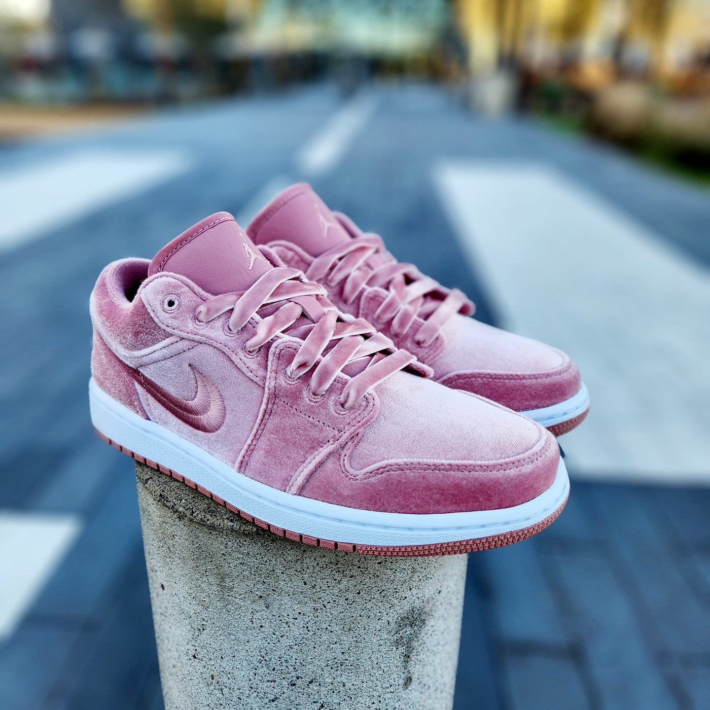 jordan 1 pink velvet