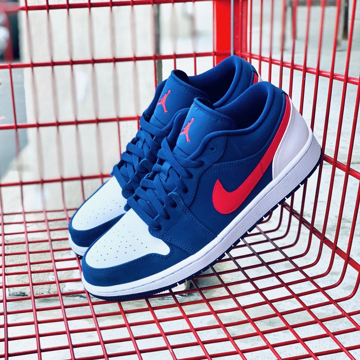 AIR JORDAN 1 LOW USA CZ8454-400 