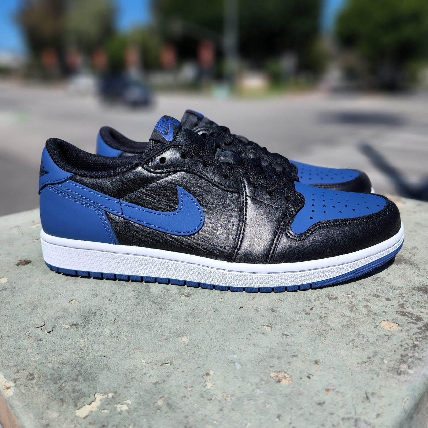 Air Jordan 1 Retro Low OG Mystic Navy