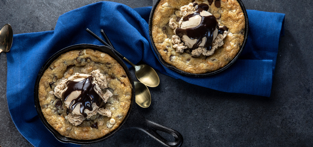 Sunday Night® Warm Cookie Skillet with Sunday Night Foods Premium Chocolate Sauce