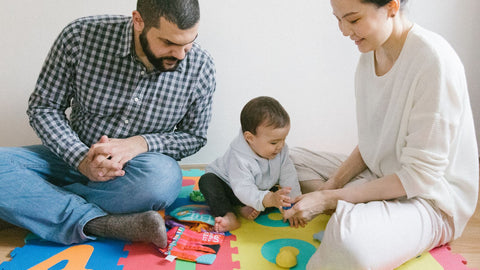 Quand mettre bébé sur un tapis d'éveil ? – Blog BUT