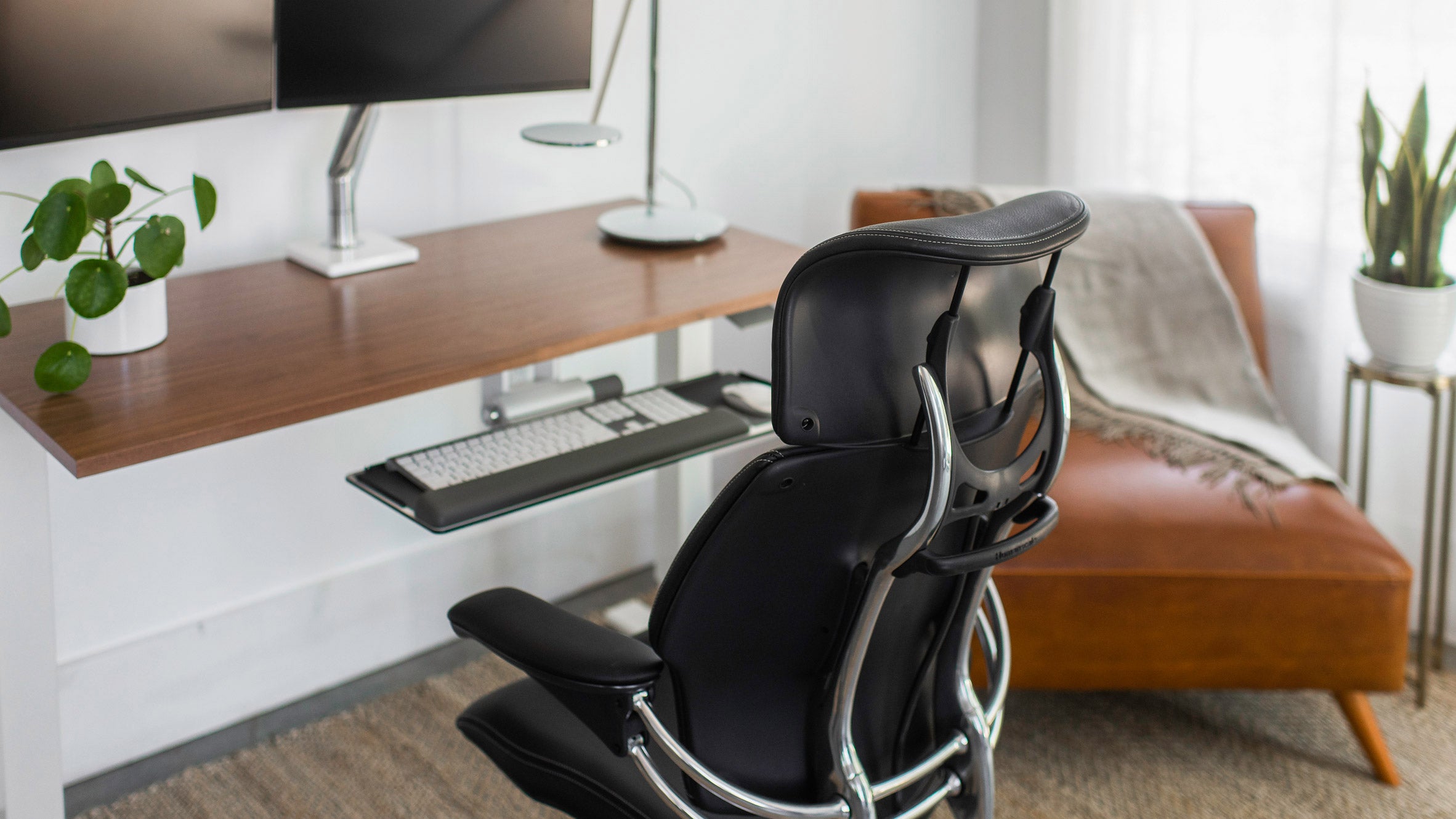 freedom by humanscale chair