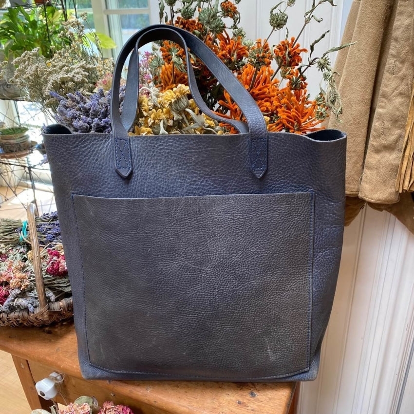 Vintage Fossil Brand Brown Leather Duffle Bag - Yourgreatfinds