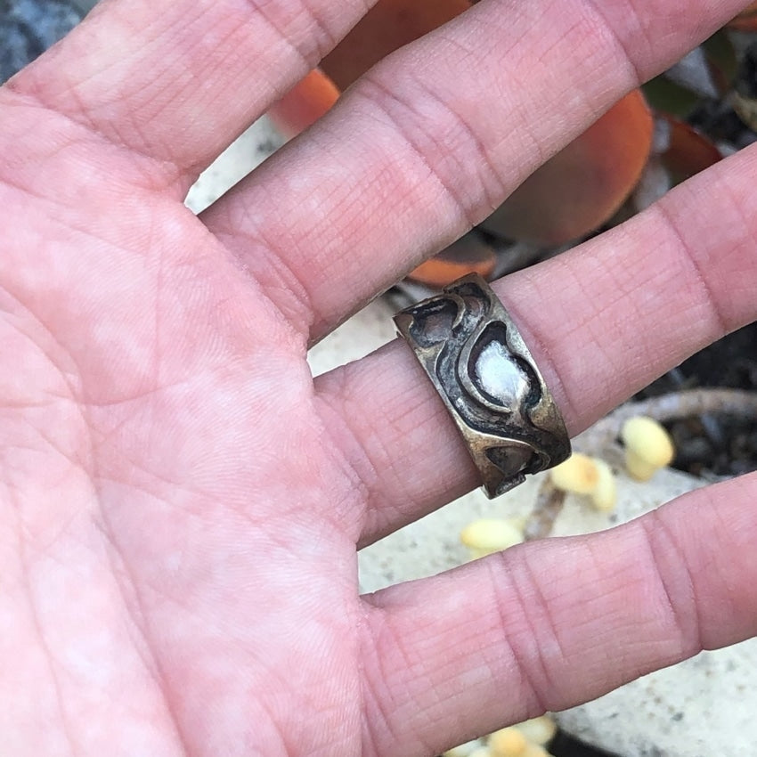 Signed Hopi Sterling Silver Overlay Ring size 6 - Yourgreatfinds