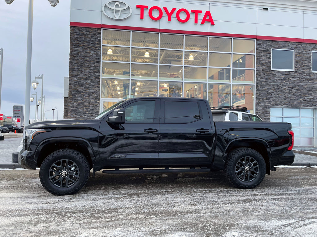 2022 Toyota Tundra with 1.75" Levelling Kit Side View