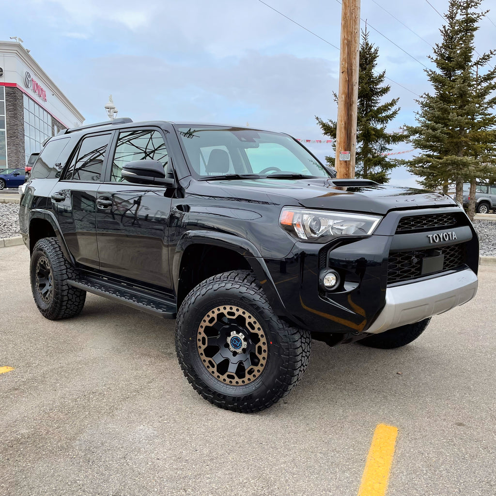 2022 Toyota 4Runner TRD Off Road Front Right View