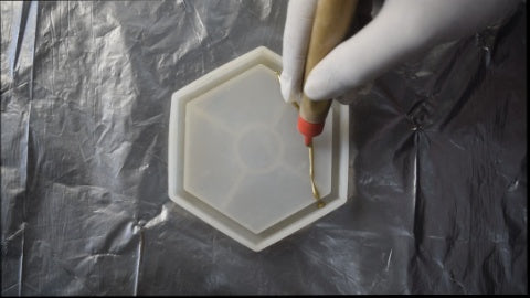 How to use Resin Polish on HydroCast art piece?