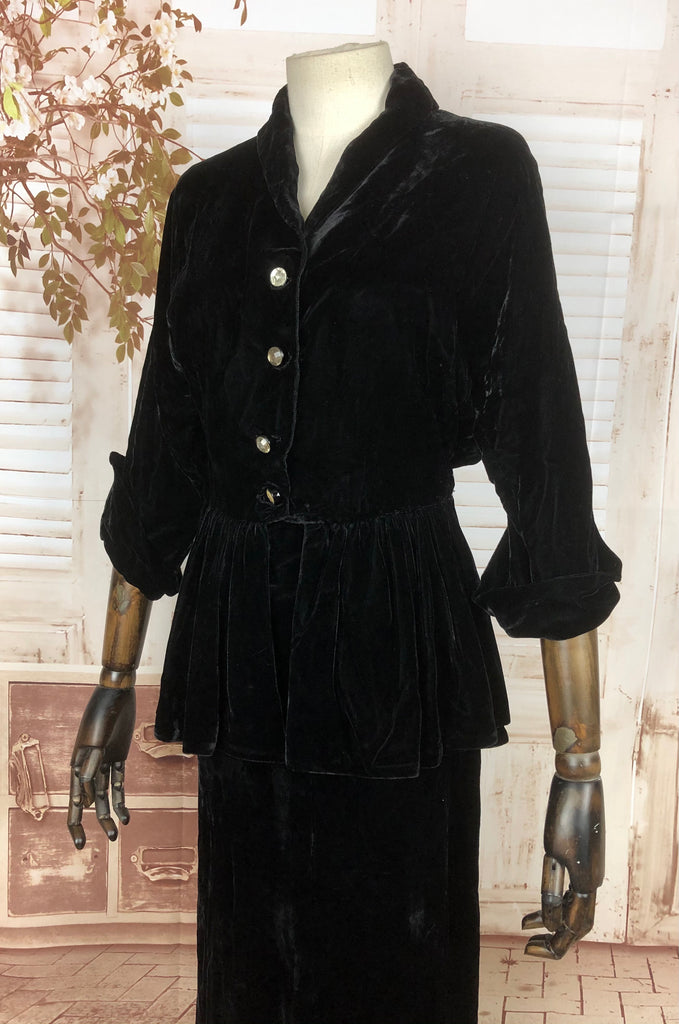Original 1940s 40s Vintage Femme Fatale Black Velvet Skirt Suit With P ...