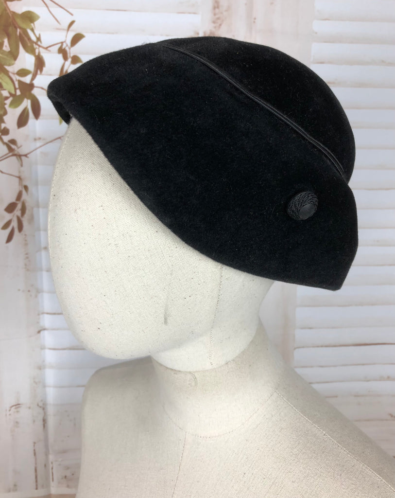 Original Late 1950s 50s Vintage Black Velvet Hat – Black Sheep Antiques