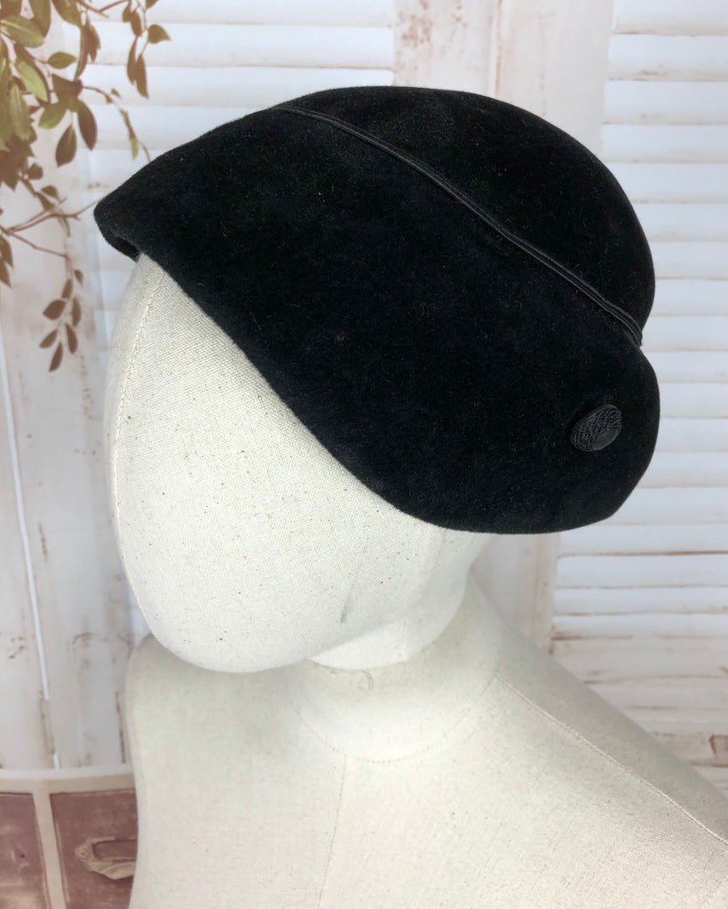 Original Late 1950s 50s Vintage Black Velvet Hat – Black Sheep Antiques