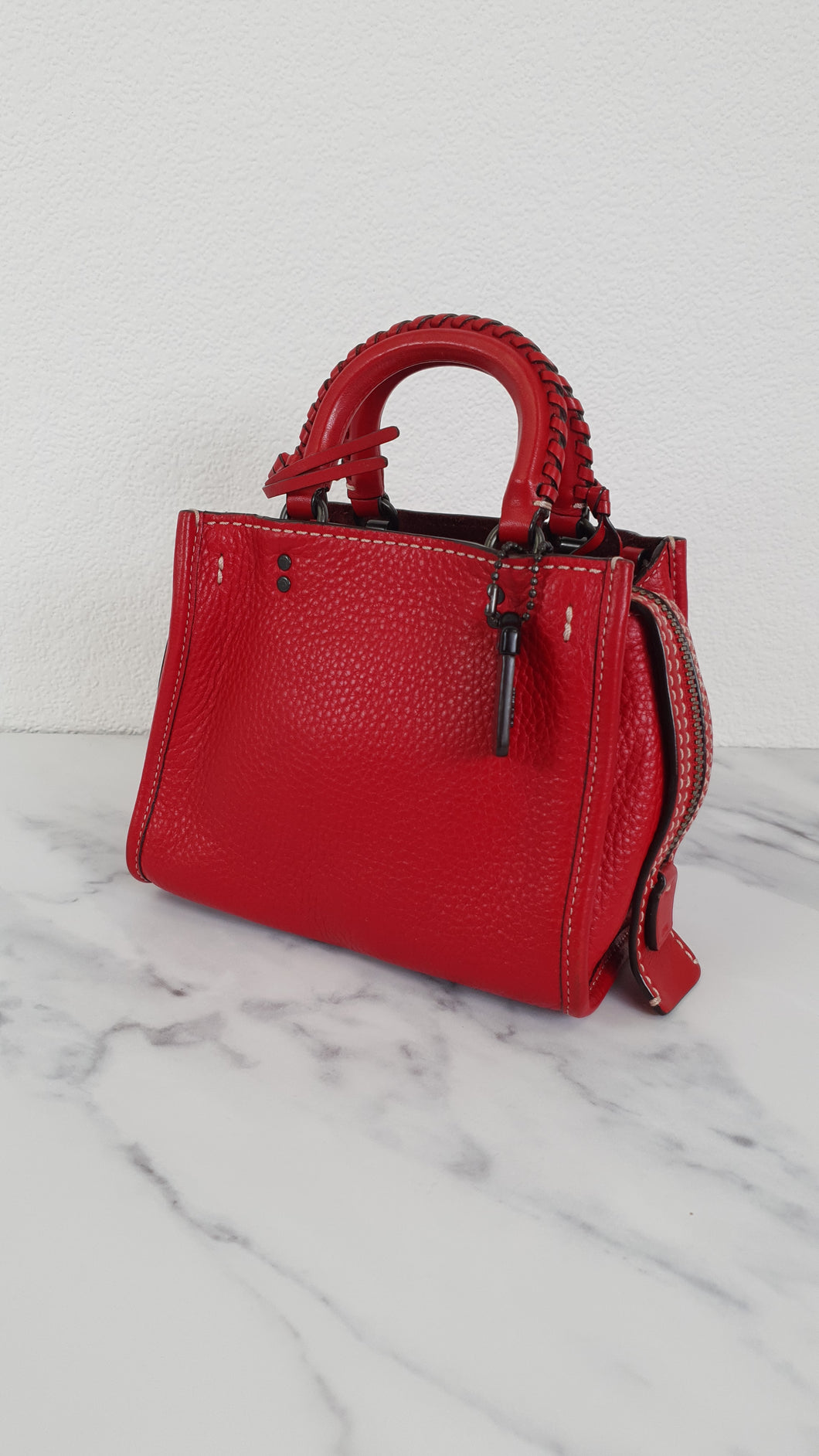 coach rogue 1941 red