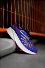 Load image into Gallery viewer, Mens New Balance Fuel Cell RC Elite V2
