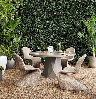 Tiffany Hunter Home & Design Center Outdoor Dining for Sale