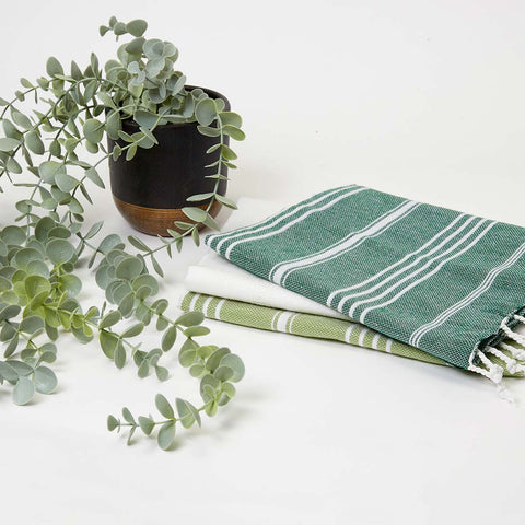 green hand towels