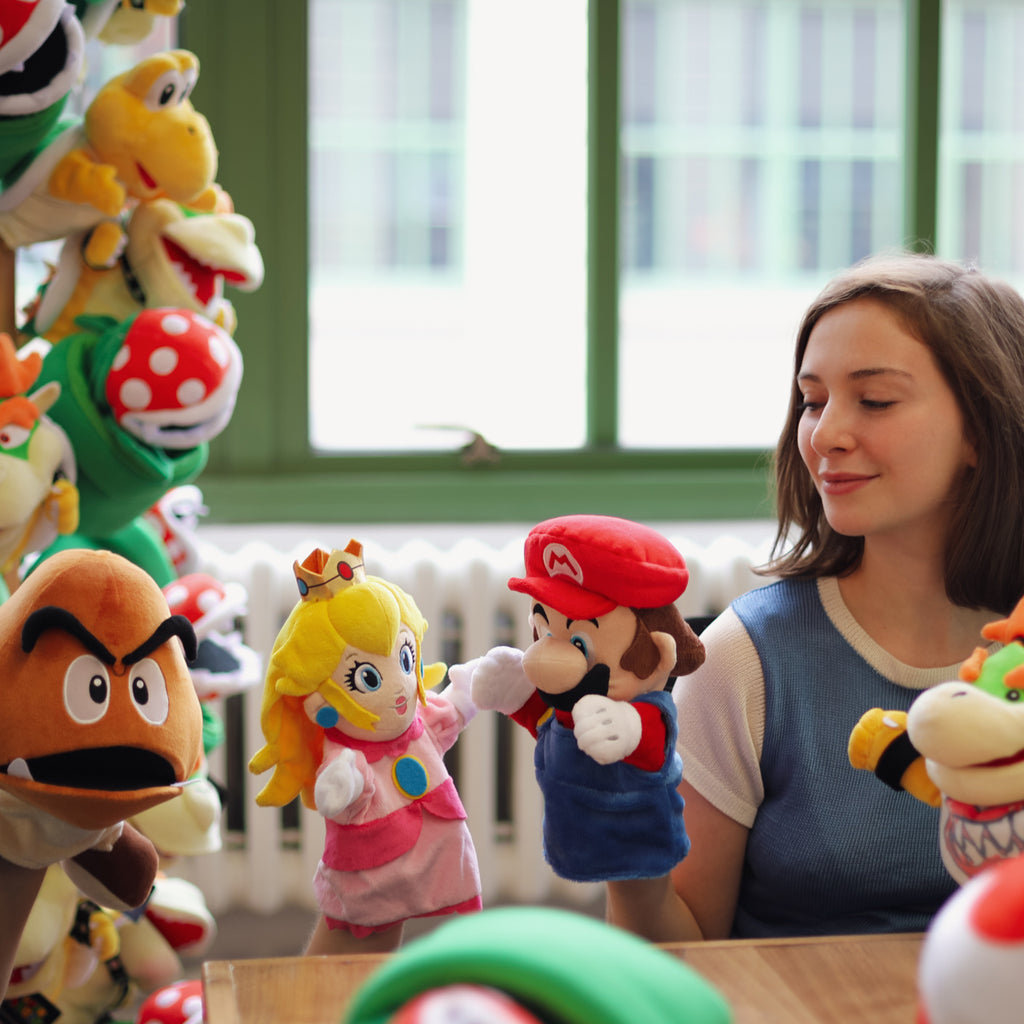 Super Mario Puppet – Hashtag Collectibles