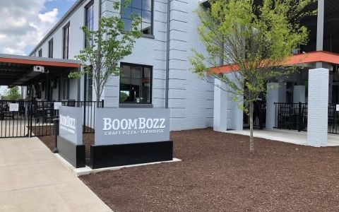 BoomBozz Pizza - East Nashville - Dog Friendly Patio - Luv the Paw