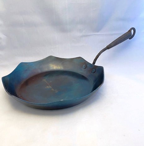 10.75 Carbon Steel Skillet