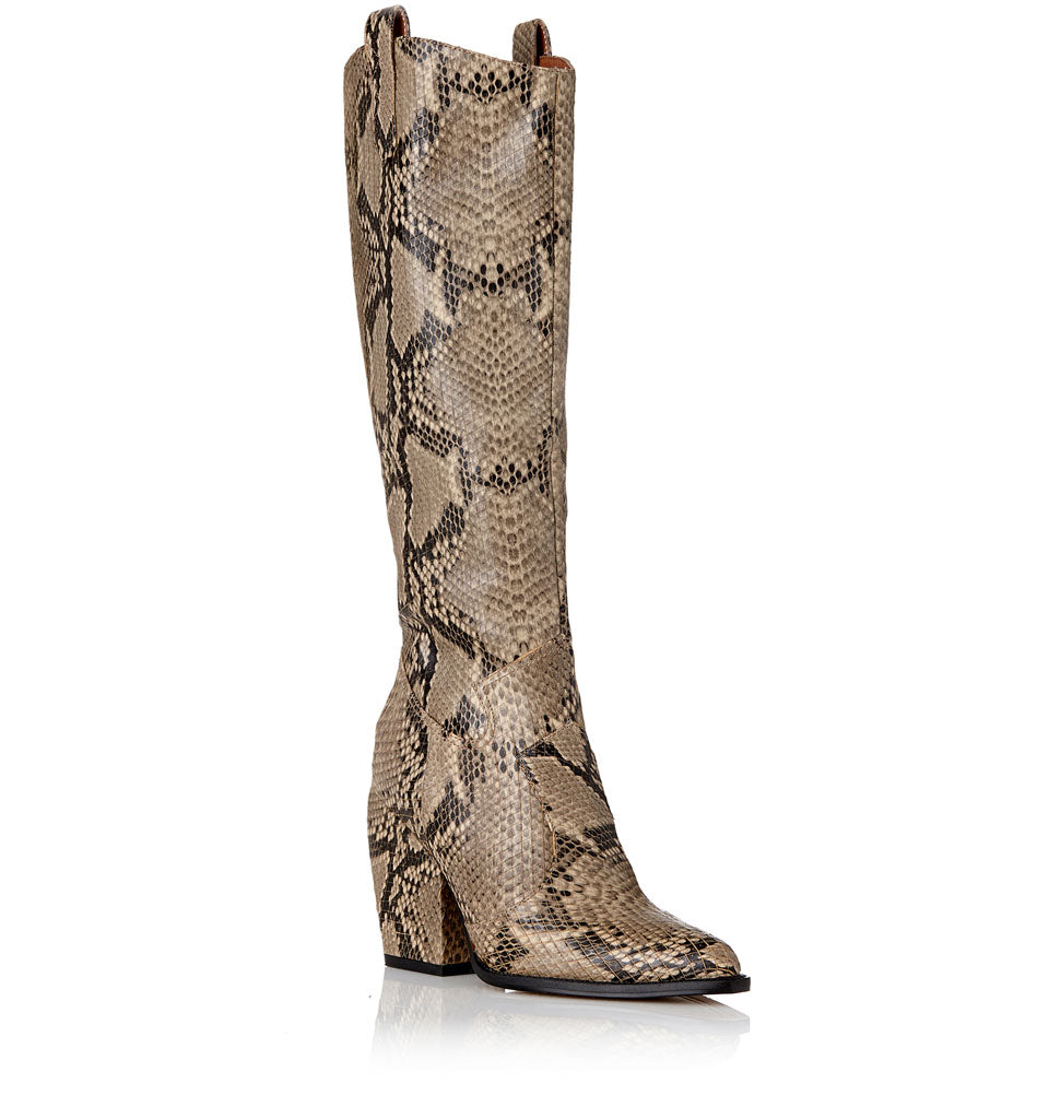 Alias Mae Wesley Boot in Beige 