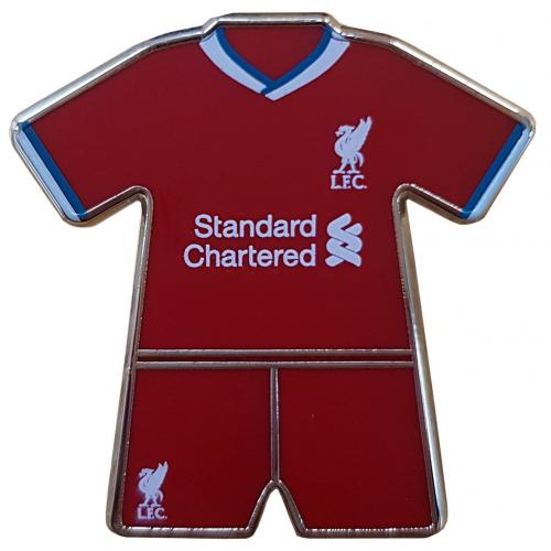 Se Liverpool FC Hjemmebane trøje pin badge hos Fodboldgaver.dk