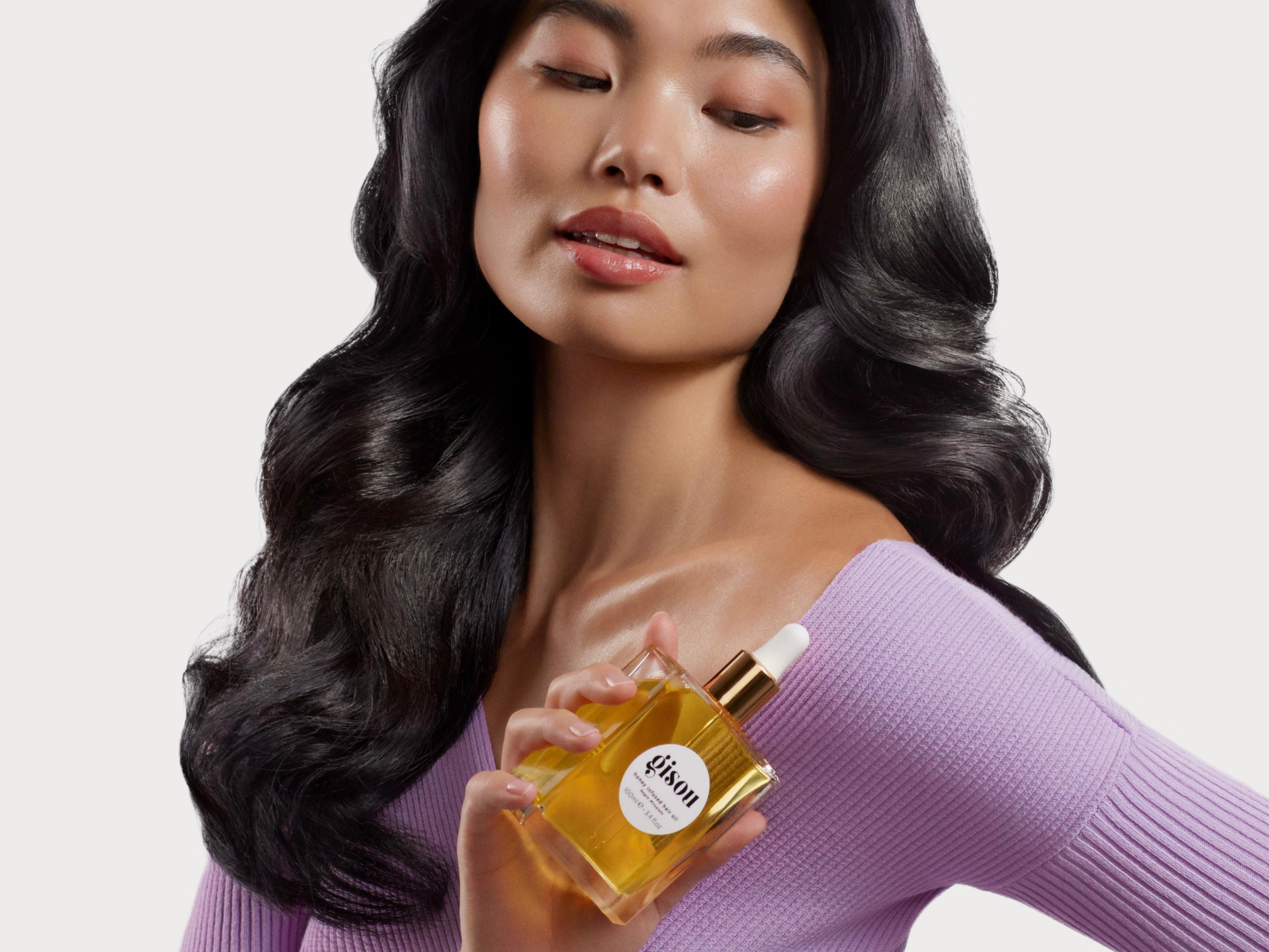 10 Best Hair Oils for Growth and Thickness + Ways to Use Them