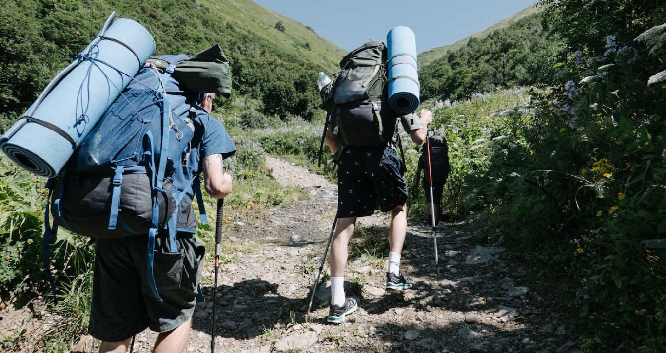 How to Choose the Right Portable Solar Charger for Off-the-Grid Hiking