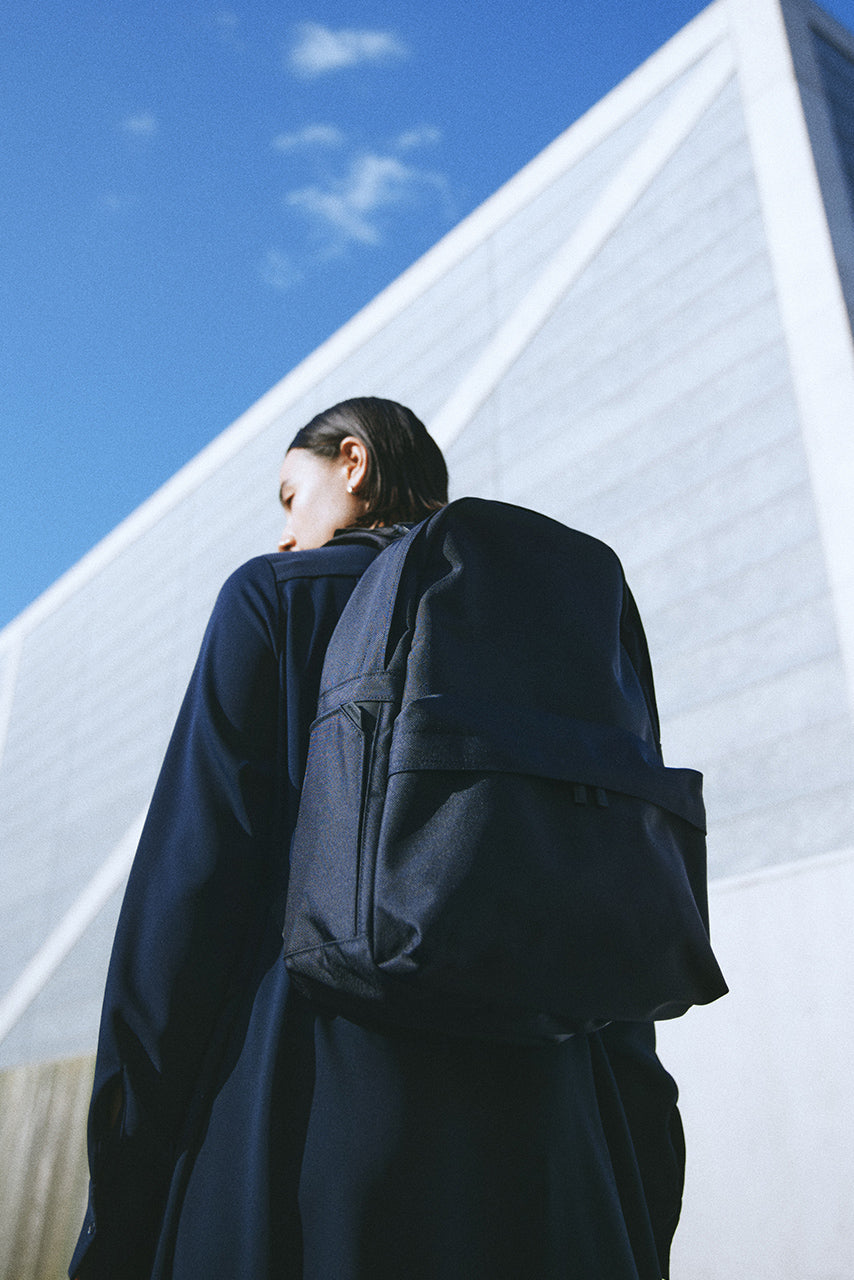 Monolith backpack pro M コズモナイトブラックawwmagazine