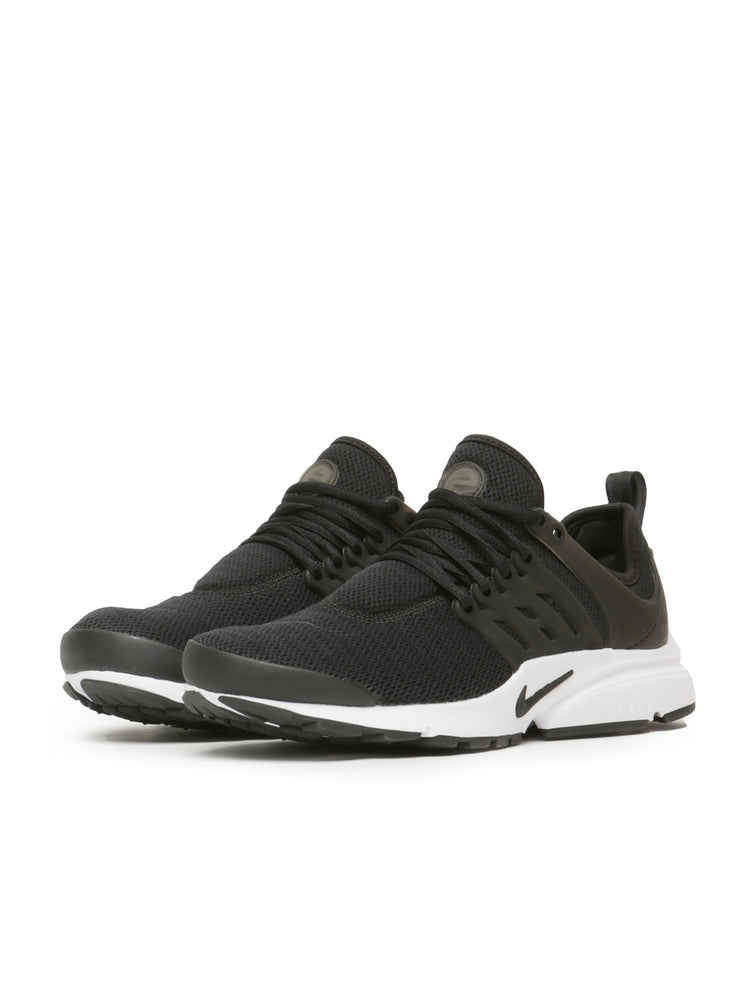 nike w air presto black