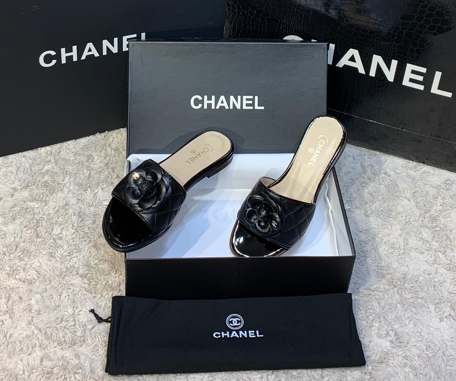 chanel flower slippers