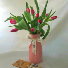 Cargar imagen en el visor de la galería, Arreglo Festival de Tulipanes
