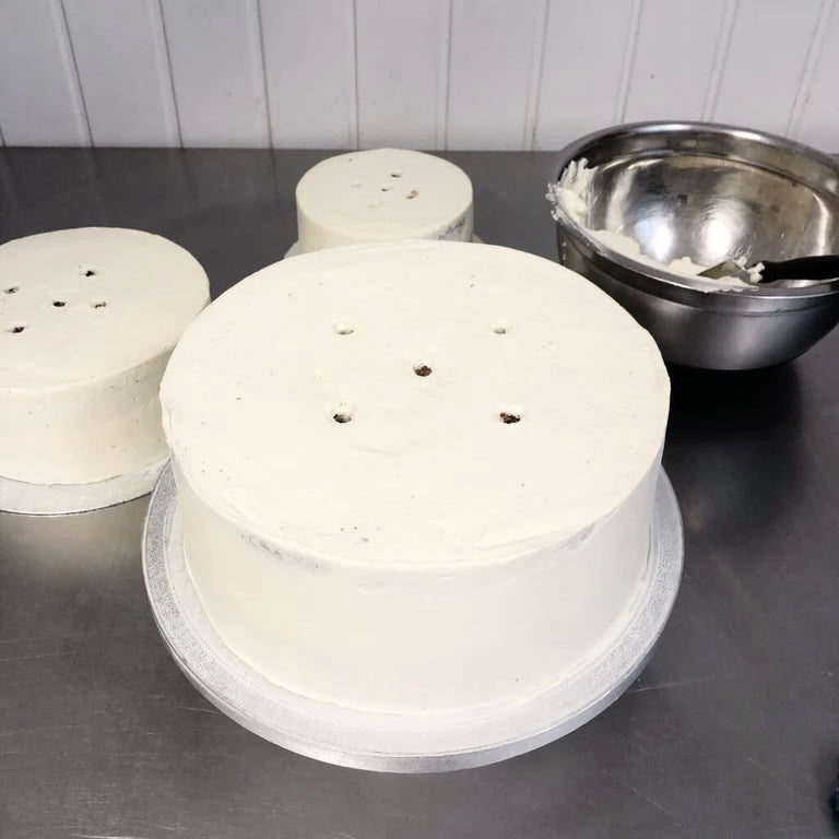 Dowels in Tiered Cakes