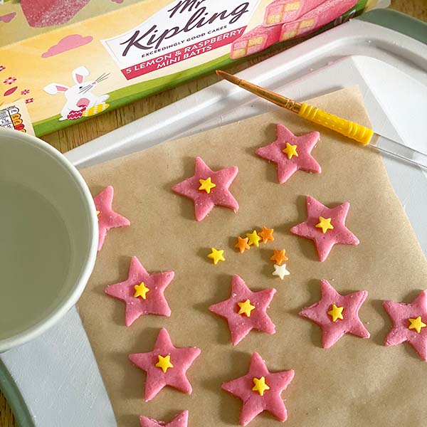 Fake Bake Tesco Lemon & Raspberry Cake Recipe - marzipan & sprinkle stars