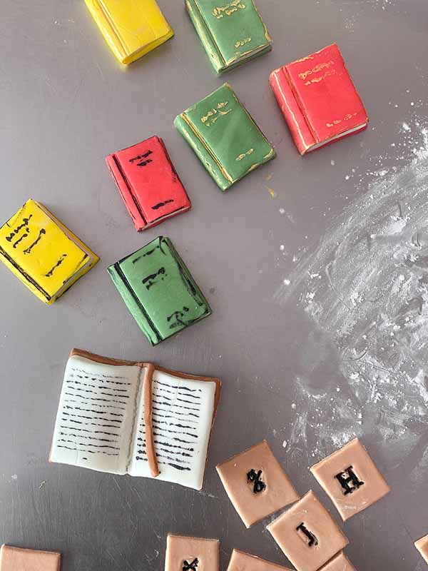 Fondant Book Cake Toppers