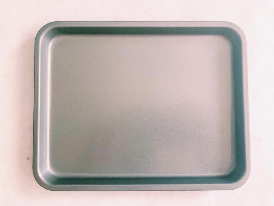 How to Line Your Baking Tin (Round & Rectangle)