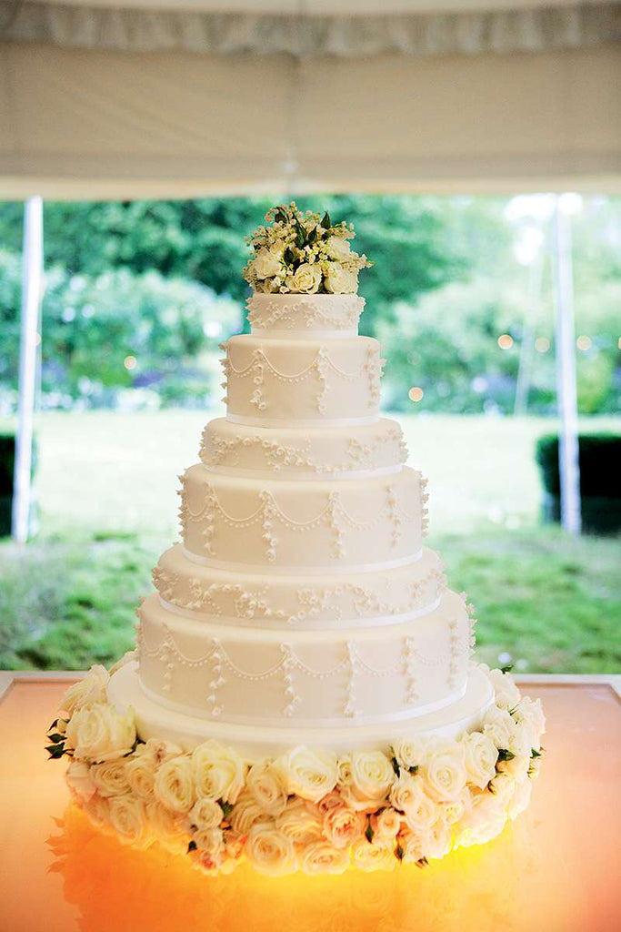 25 Best Simple Wedding Cakes 2021 : Three Tier Simple Wedding Cake