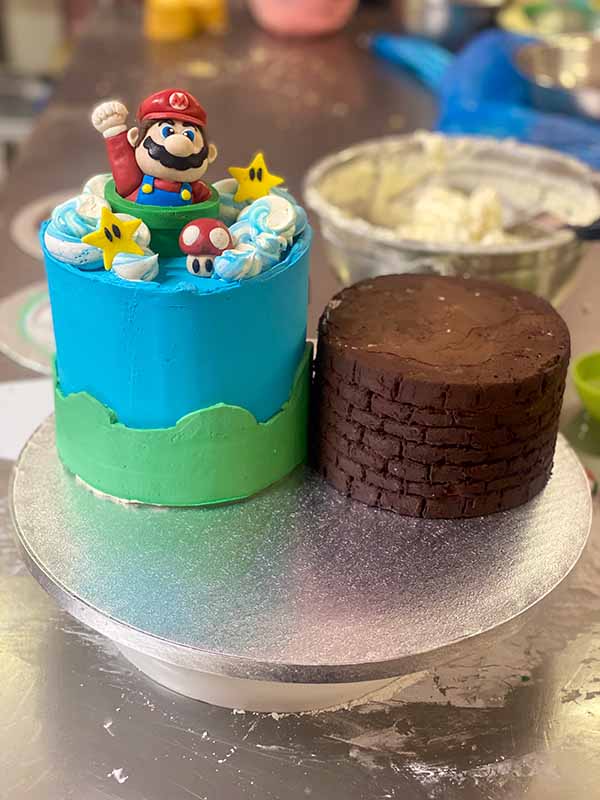Super Mario Birthday Cake - cakescape assembly