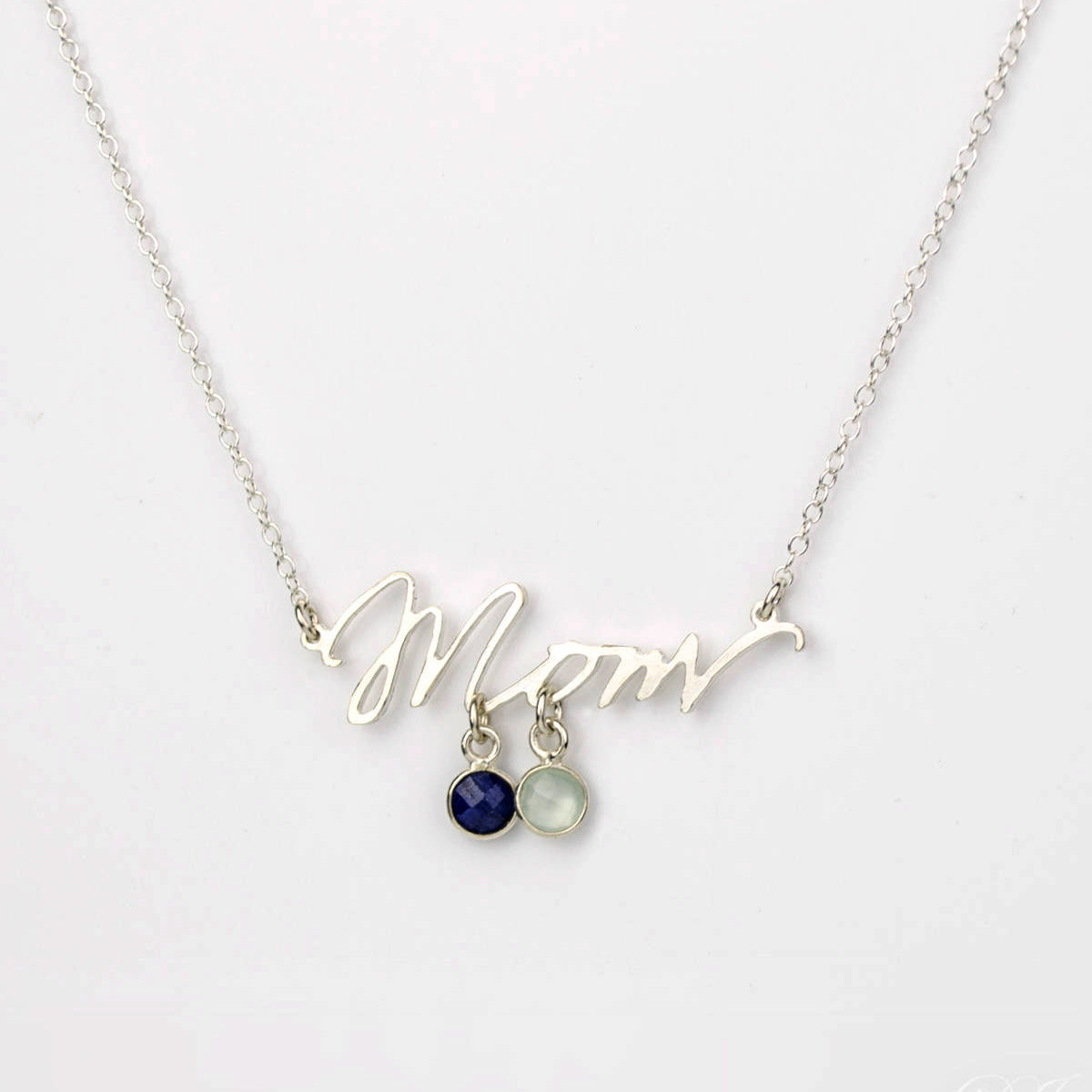 mom word necklace