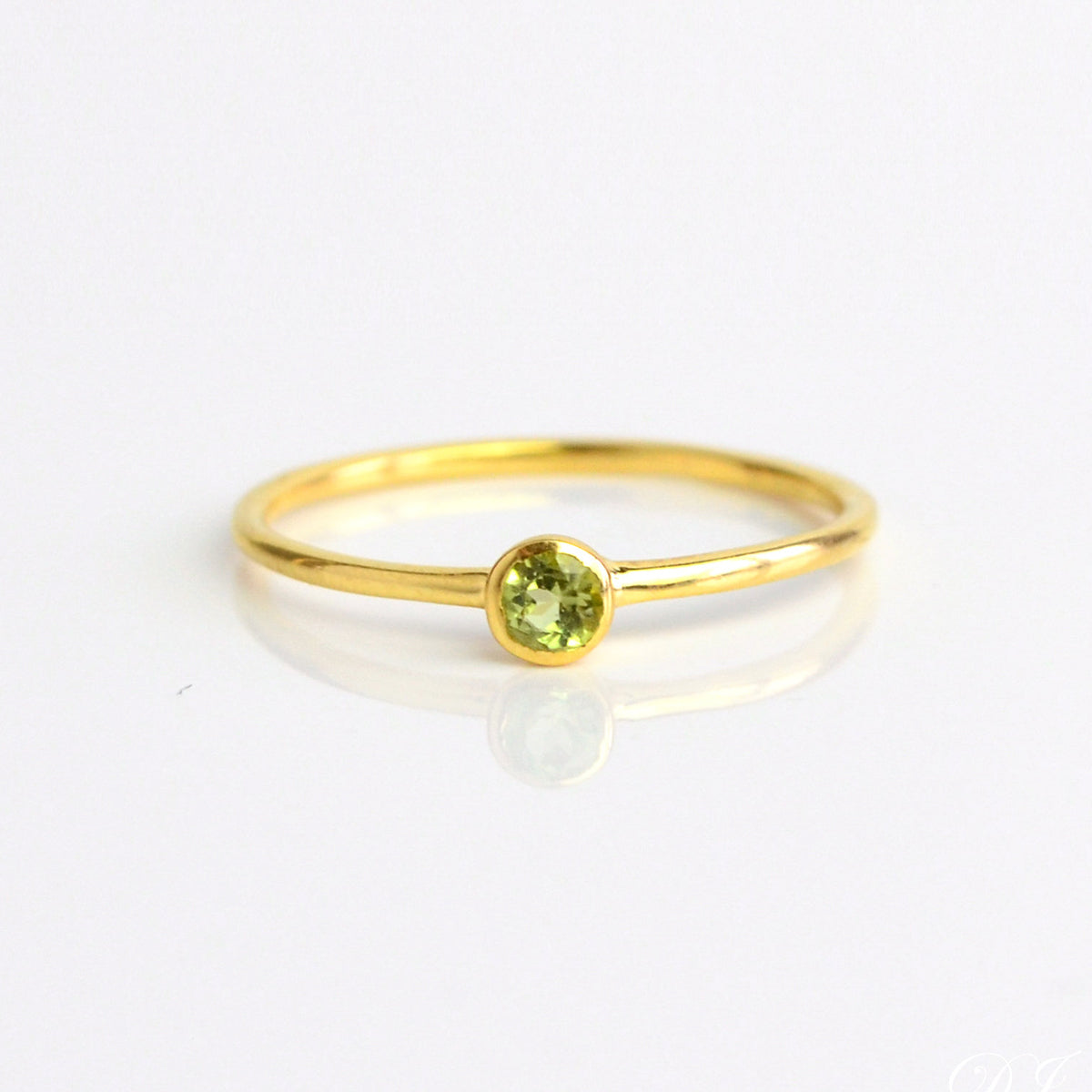 peridot rings