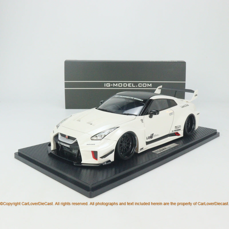 Ignition Model 1/18 LB-Silhouette WORKS GT Nissan 35GT-RR White