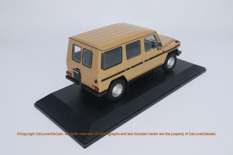 MINICHAMPS 1:18 MERCEDES-BENZ G-MODEL SHORT (W460) - 1980 - Grey/Ivory (155038004/155038104)  Resin Car Model Available now