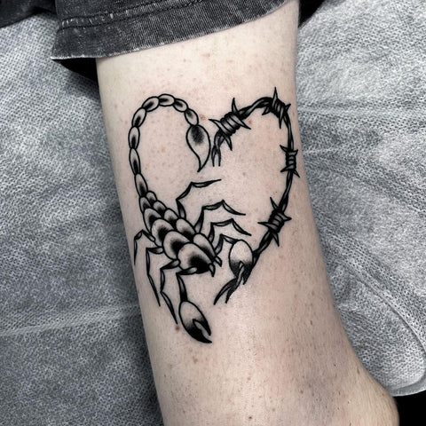 Scorpion barbed wire heart by Jess Sayers