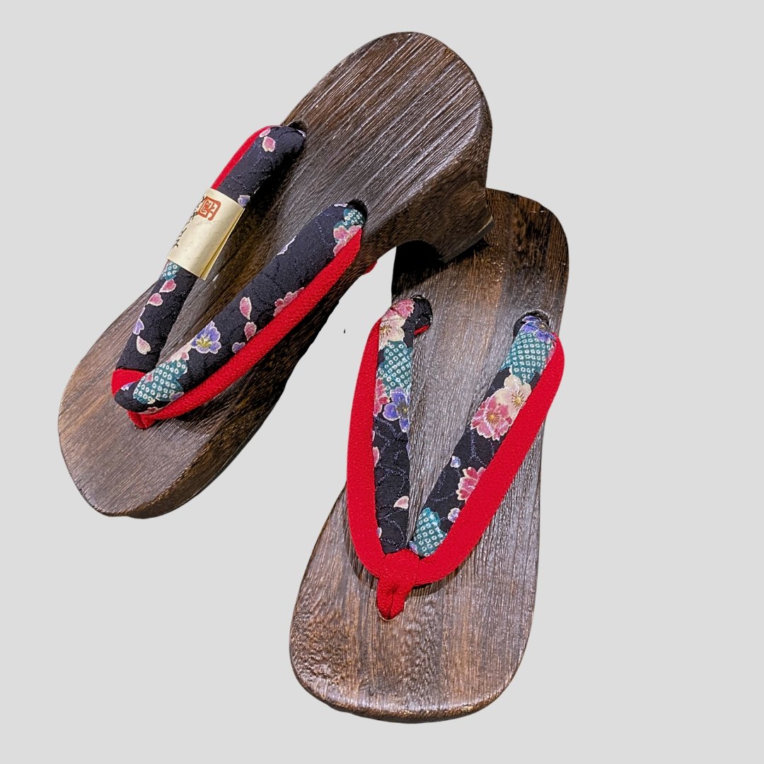 Women's Wooden Geta Sandals - Heeled geta in red and navy blue floral ...