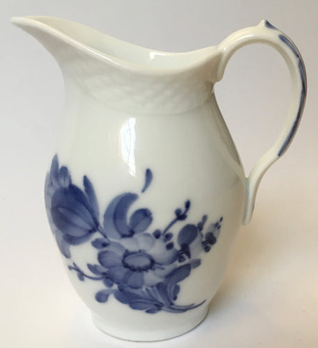 Antikkram - Blue Flower Plain Danish porcelain. Large sauce boat