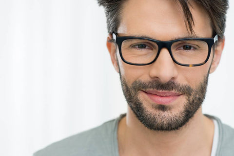 Lunettes de vue pour homme : comment les choisir ?