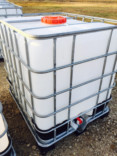 Neat Distributing 275 gal. FDA-Approved IBC Liquid Storage Tote at