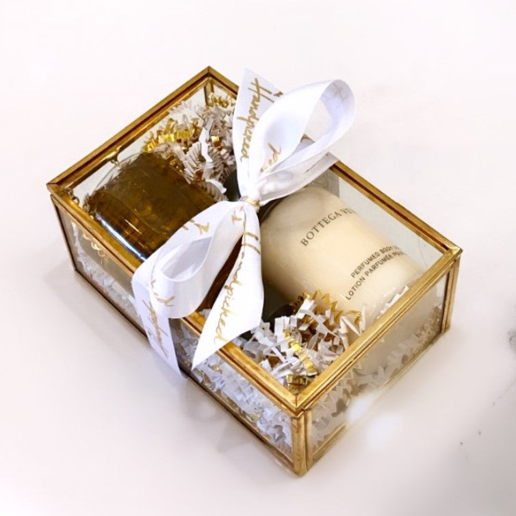 Hermès Gift Box cake 🧡 . . . . . . #hermes #hermesparis #hermesgiftboxcake  #hermesbox #hermescake #classic #designercake #acdnmember…