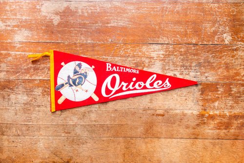 Cincinnati Reds 1975 World Series Champs Baseball Pennant MLB Felt Spo –  Eagle's Eye Finds