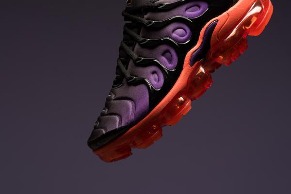 air vapormax plus voltage purple