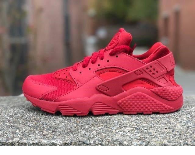 nike air huarache triple red