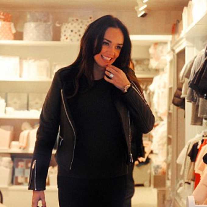 Mail Online: Pregnant Tamara Ecclestone shops at Blue Almonds Blue Almonds Ltd